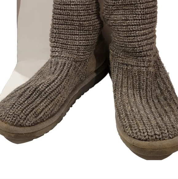 Uggs Cardi Knit Winter Boots - Picture 2 of 5